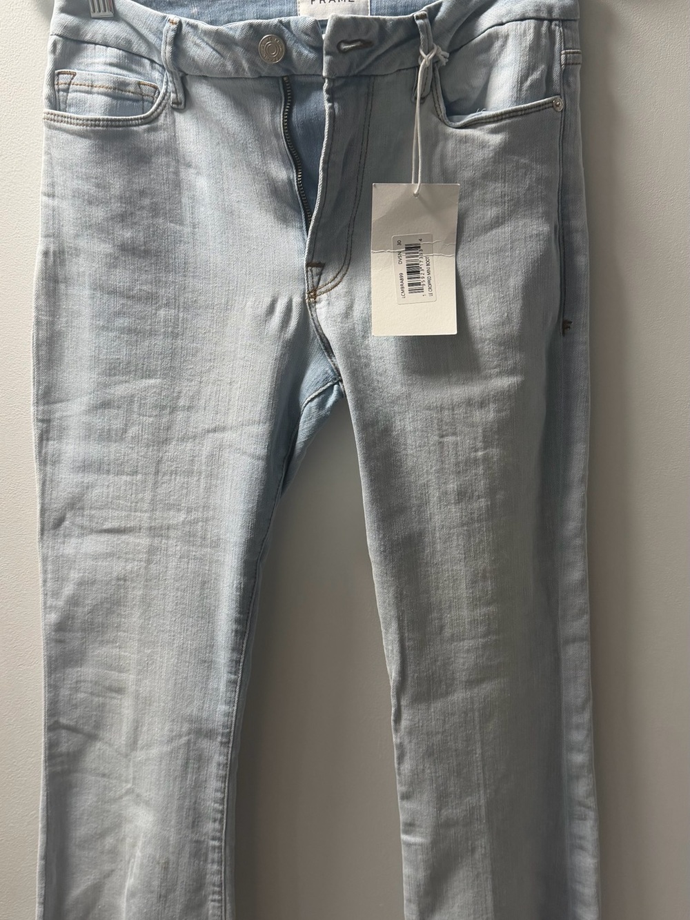 Frame Denim Women’s Pale Blue Slim Straight Jeans